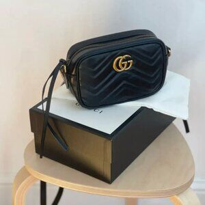 Gucci Marmont Mini Shoulder Bag in black - EXCELLENT condition